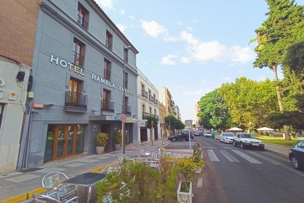 Hotel Rambla Emerita, Centro Ciudad メリダ エクステリア 写真