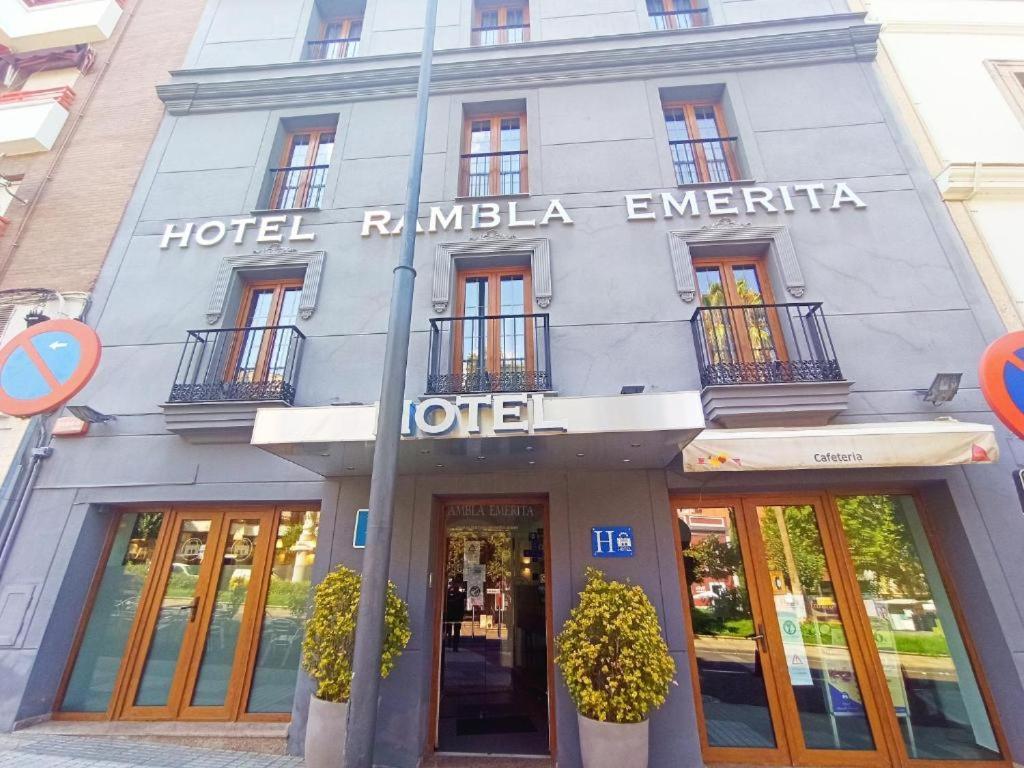Hotel Rambla Emerita, Centro Ciudad メリダ エクステリア 写真