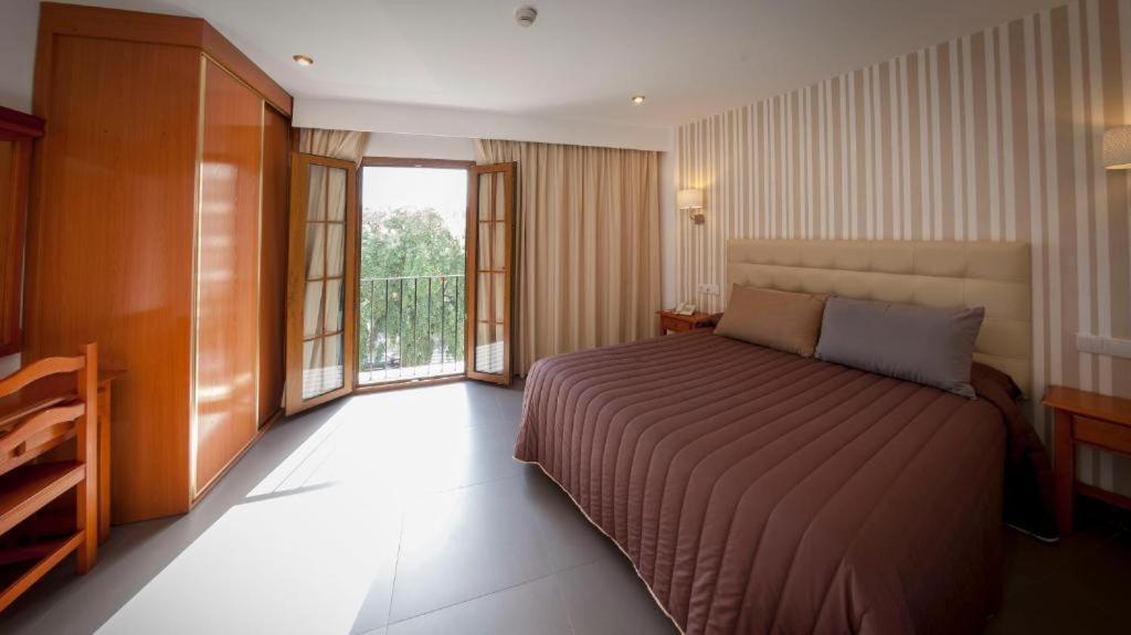 Hotel Rambla Emerita, Centro Ciudad メリダ エクステリア 写真
