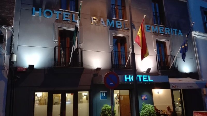 Hotel Rambla Emerita, Centro Ciudad メリダ エクステリア 写真