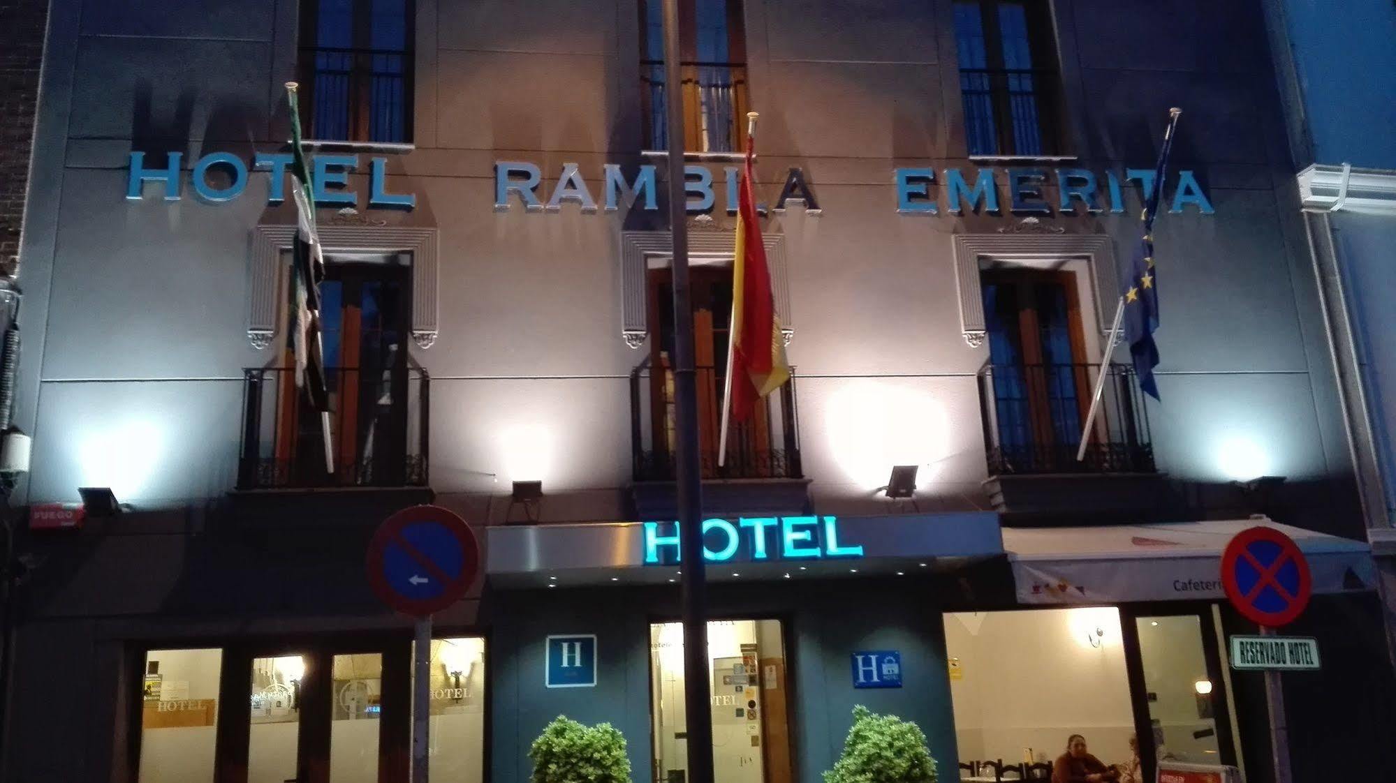 Hotel Rambla Emerita, Centro Ciudad メリダ エクステリア 写真